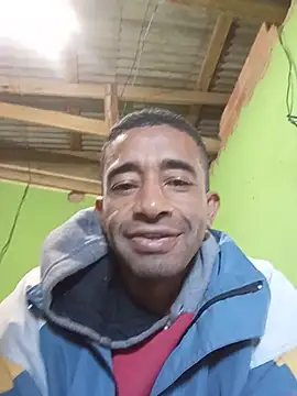 Snapshot of juniordotado87 chatting on July 9, 12:42 pm juniordotado87 online show from July 9, 12:42 pm