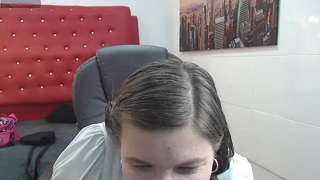 Hills Mia online show from October 24, 3:58 am