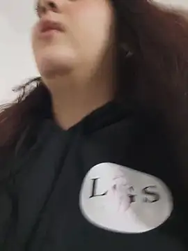 Snapshot of mirandahvelez chatting on October 25, 5:04 am mirandahvelez online show from October 25, 5:04 am