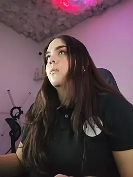 Snapshot of mirandahvelez chatting on November 14, 7:12 pm mirandahvelez online show from November 14, 7:12 pm