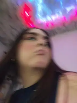 Snapshot of mirandahvelez chatting on November 22, 7:57 pm mirandahvelez online show from November 22, 7:57 pm