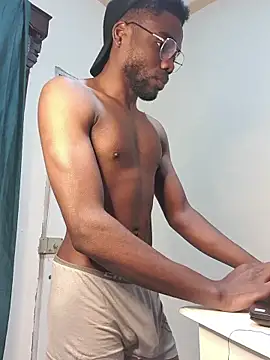 Suamyst 25 online show from November 5, 5:02 pm