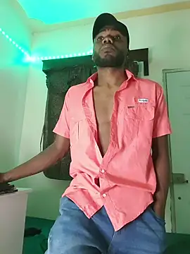 Snapshot of Suamyst_25 chatting on December 17, 5:57 am Suamyst 25 online show from December 17, 5:57 am