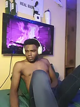 Snapshot of Suamyst_25 chatting on January 9, 7:33 am Suamyst 25 online show from January 9, 7:33 am