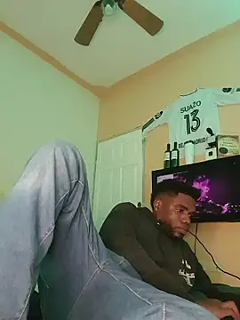 Snapshot of Suamyst_25 chatting on January 15, 7:13 am Suamyst 25 online show from January 15, 7:13 am