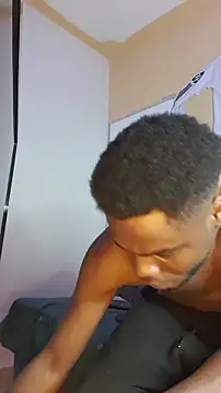 Snapshot of Suamyst_25 chatting on February 8, 9:07 pm Suamyst 25 online show from February 8, 9:07 pm