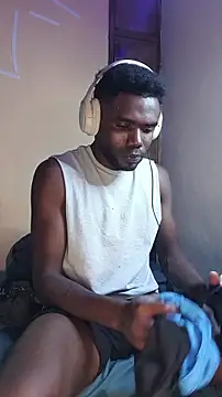 Snapshot of Suamyst_25 chatting on March 1, 4:47 am Suamyst 25 online show from March 1, 4:47 am