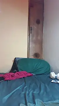 Snapshot of Suamyst_25 chatting on March 3, 4:18 am Suamyst 25 online show from March 3, 4:18 am