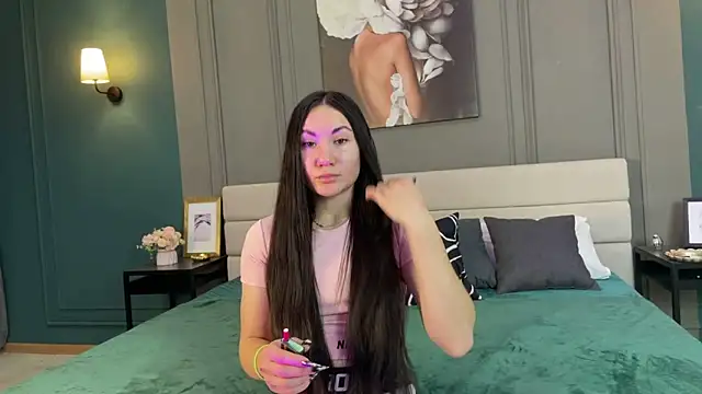 Adele Shy online show from October 29, 1:30 am