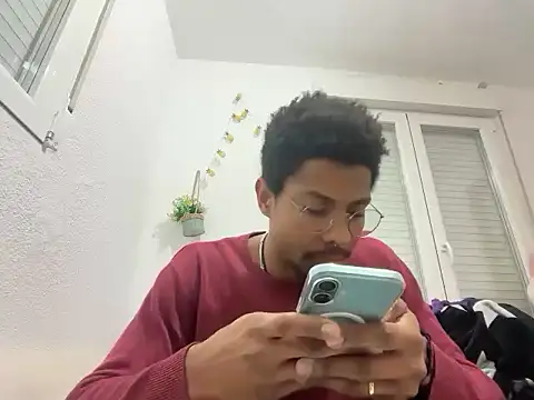 Albert Madrid online show from February 4, 5:35 am