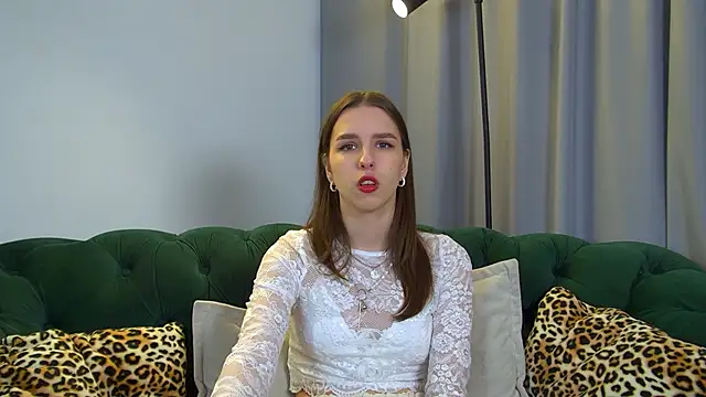 AliceAtkins online show from November 14, 6:34 am