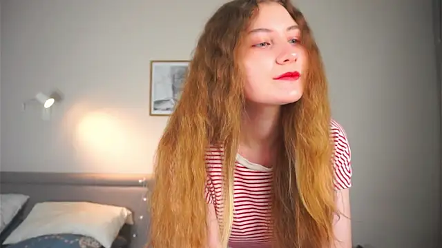 MegganKinson online show from November 1, 5:09 am