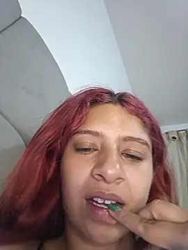 Snapshot of Lunatemptress4 chatting on January 9, 1:30 am Lunatemptress4 online show from January 9, 1:30 am