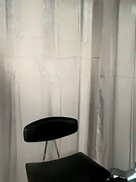 elliepixie online show from November 23, 5:13 pm