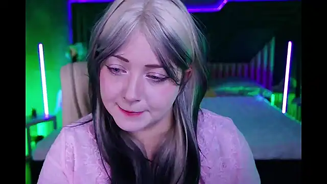 SweetLiluu online show from October 28, 8:44 pm