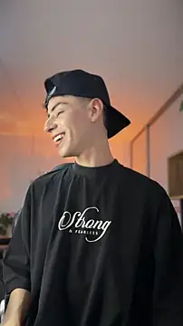 Sebastian Reed online show from March 4, 5:13 am