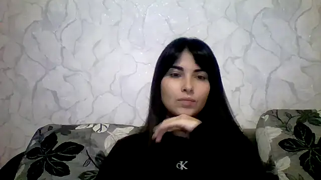 Amy-Diaz online show from October 23, 11:20 am