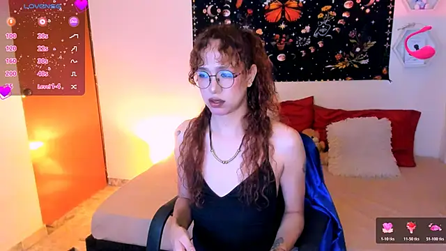 Snapshot of AdelineEsposito chatting on November 22, 7:24 pm AdelineEsposito online show from November 22, 7:24 pm