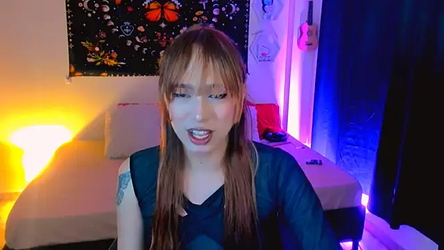 Snapshot of AdelineEsposito chatting on November 27, 3:08 am AdelineEsposito online show from November 27, 3:08 am