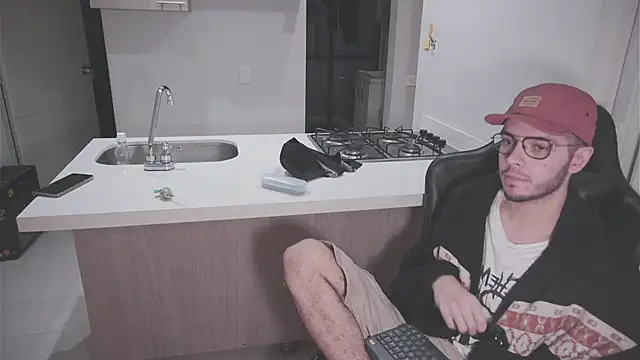 Snapshot of dan_and_daya chatting on November 21, 9:13 pm dan and daya online show from November 21, 9:13 pm