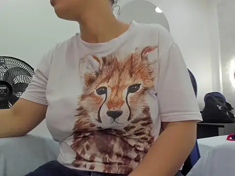 agata18  online show from April 15, 12:56 pm