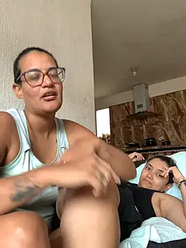 Snapshot of Destrukturada chatting on March 13, 9:32 pm Destrukturada online show from March 13, 9:32 pm