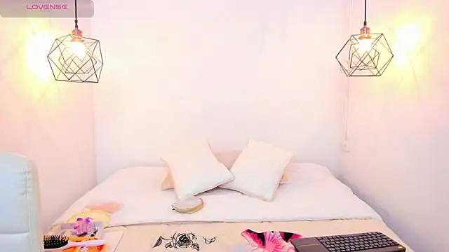 Georgia   online show from March 27, 1:44 pm