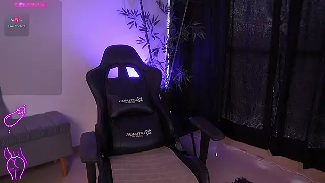 JessicaPratt online show from April 21, 9:39 pm