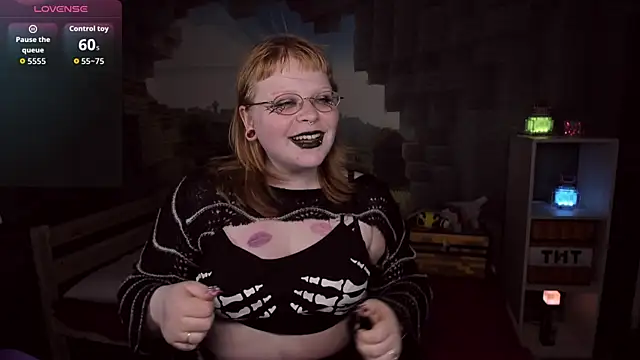 LottieReed online show from October 24, 5:42 pm