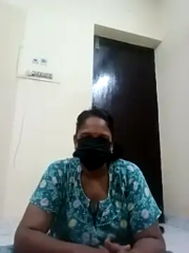 Snapshot of tamilammu1431 chatting on October 30, 8:05 am tamilammu1431 online show from October 30, 8:05 am