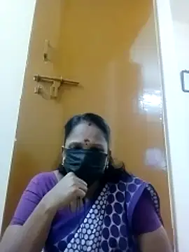 Snapshot of tamilammu1431 chatting on November 26, 3:57 pm tamilammu1431 online show from November 26, 3:57 pm