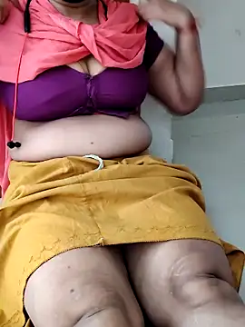 Snapshot of tamilammu1431 chatting on May 13, 3:59 am tamilammu1431 online show from May 13, 3:59 am