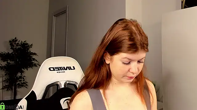 Snapshot of Nika_Jonson chatting on February 7, 1:09 am Nika Jonson online show from February 7, 1:09 am