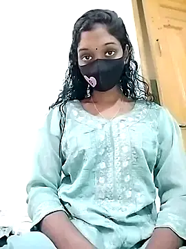 Snapshot of Tushi-10 chatting on November 23, 6:57 am Tushi-10 online show from November 23, 6:57 am