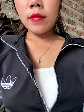 nachi-baby online show from October 31, 8:37 am