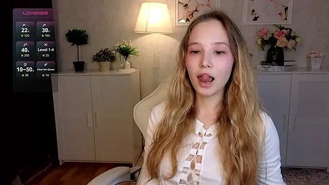 insaneinsomnia online show from October 31, 9:10 am