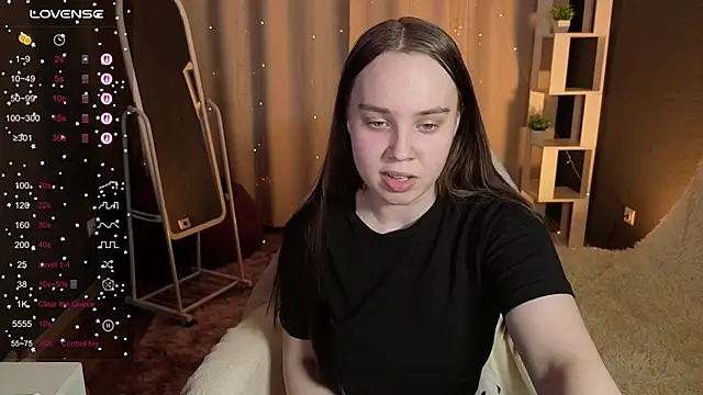 LunaDreeam online show from November 4, 3:33 pm