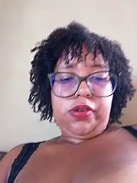 TMaya01 online show from October 26, 4:35 pm