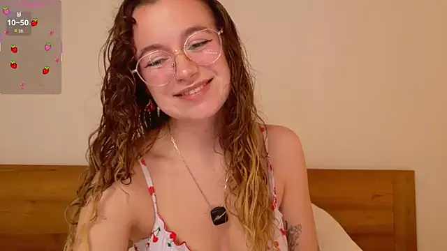 lolatheangel online show from March 3, 2:39 am