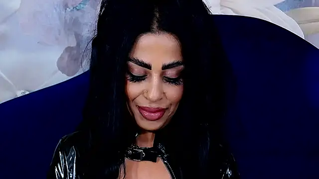 NoirKaylah online show from December 1, 8:25 pm