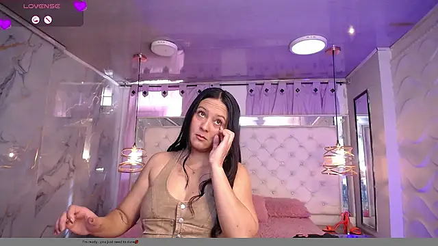 Melissa-roberts online show from April 22, 8:10 pm