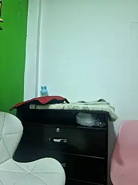 valilu rosse27 online show from February 13, 2:40 am