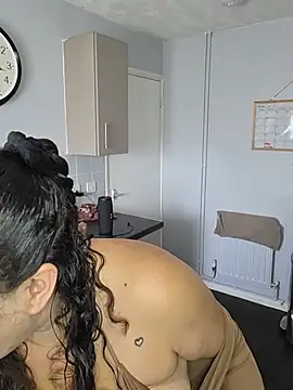 BubblesLovexox online show from June 4, 2:45 pm