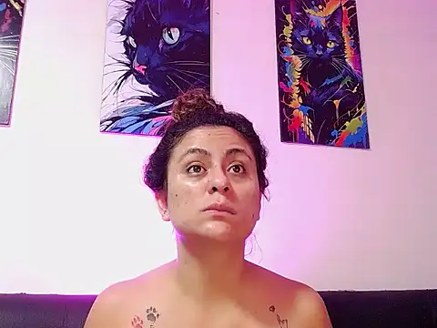 Caroline Jons online show from November 14, 10:58 am