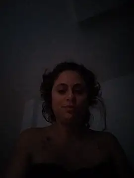 Caroline Jons online show from November 20, 3:01 pm