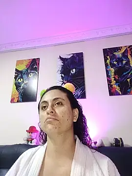 Caroline Jons online show from December 16, 11:59 am