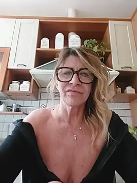 susylux online show from April 21, 4:34 pm