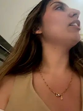 Snapshot of sarah_honey__ chatting on November 3, 1:56 pm sarah honey online show from November 3, 1:56 pm