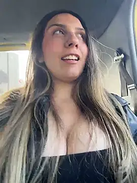 Snapshot of sarah_honey__ chatting on November 8, 2:28 pm sarah honey online show from November 8, 2:28 pm