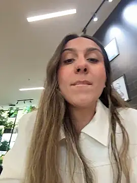 Snapshot of sarah_honey__ chatting on November 11, 2:28 pm sarah honey online show from November 11, 2:28 pm